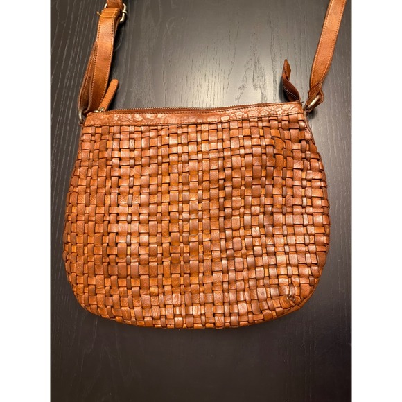 VILENCA HOLLAND Woven Leather Crossbody Bag Brown Adjustable Strap - Picture 2 of 5